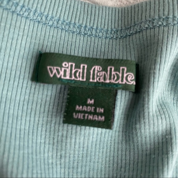 Teal V-Cut Top - Picture 4 of 4